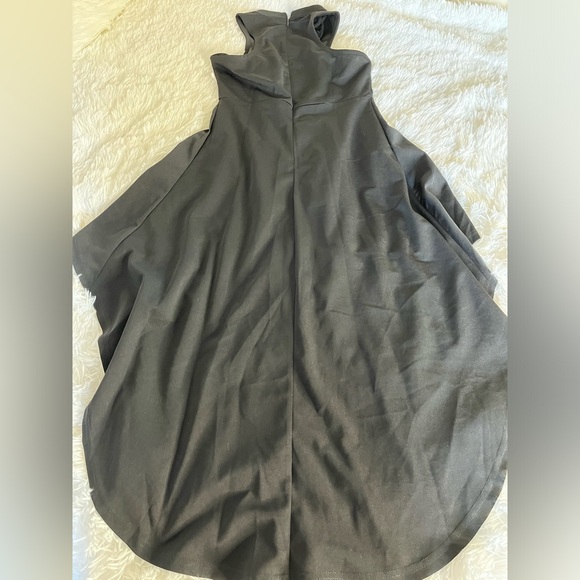 Double Button Embellished Dip Hem Shell Top! - Picture 3 of 3